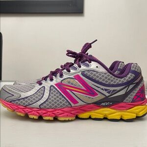 NEW BALANCE MULTICOLOR RUNNING SNEAKERS WOMENS SIZE 9